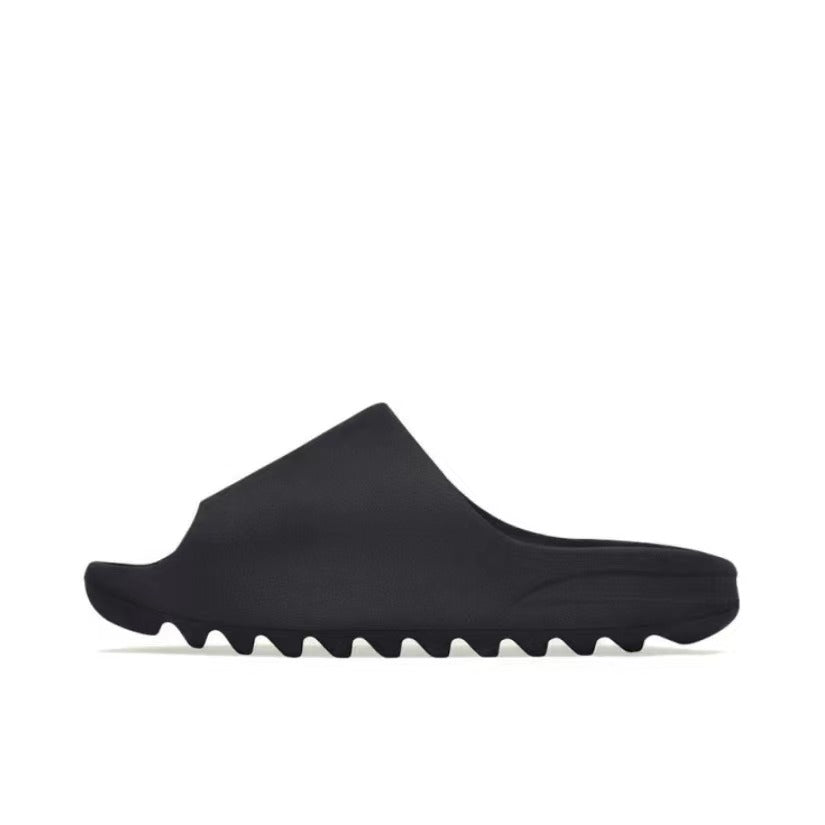 Yeezy Slide negra